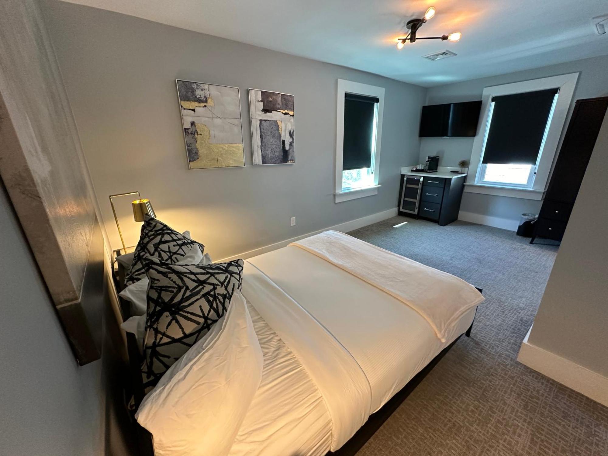 Entire Modern 7 Unit 7 Bath Boutique Inn Newport Luaran gambar