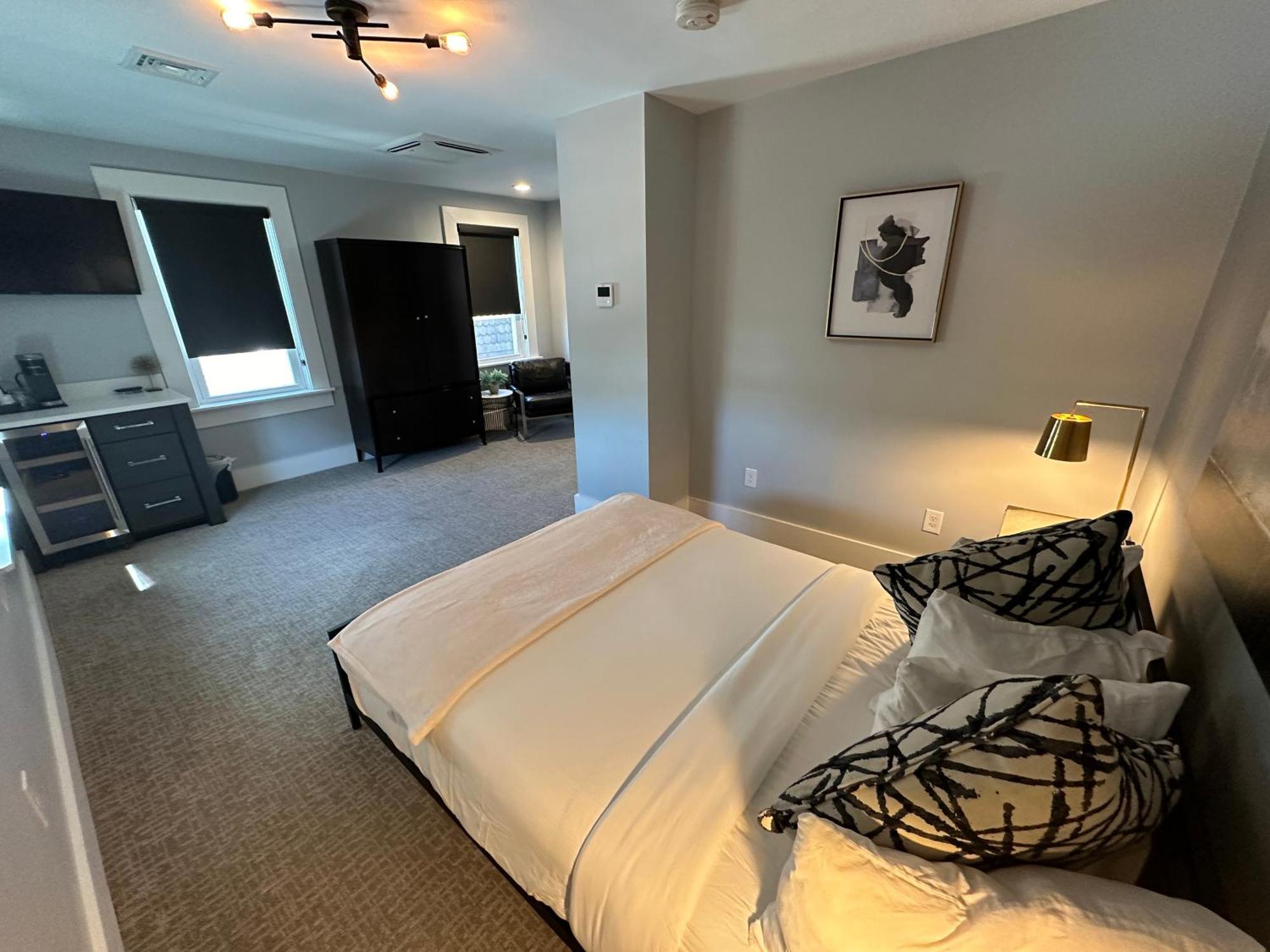 Entire Modern 7 Unit 7 Bath Boutique Inn Newport Luaran gambar