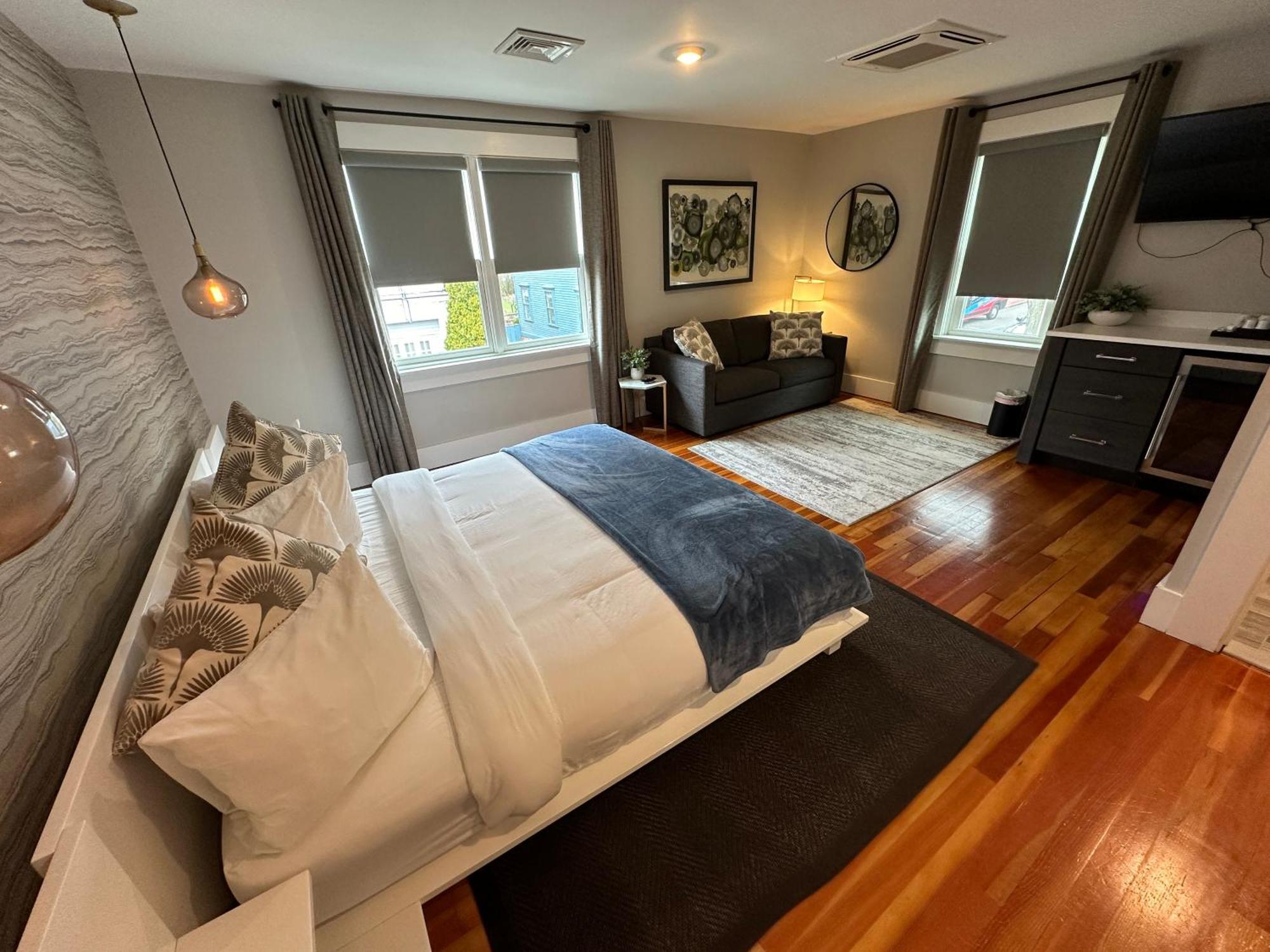 Entire Modern 7 Unit 7 Bath Boutique Inn Newport Luaran gambar