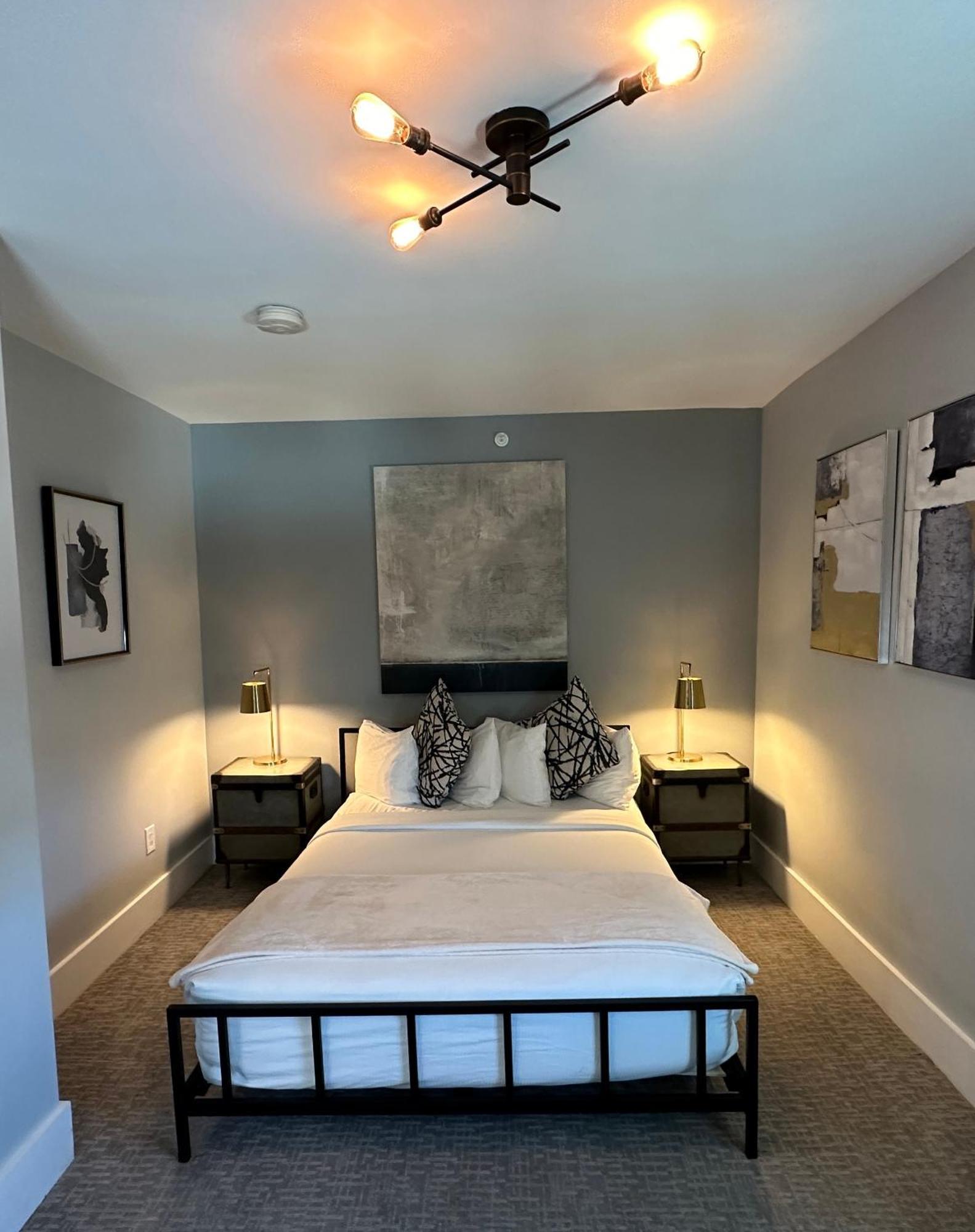Entire Modern 7 Unit 7 Bath Boutique Inn Newport Luaran gambar
