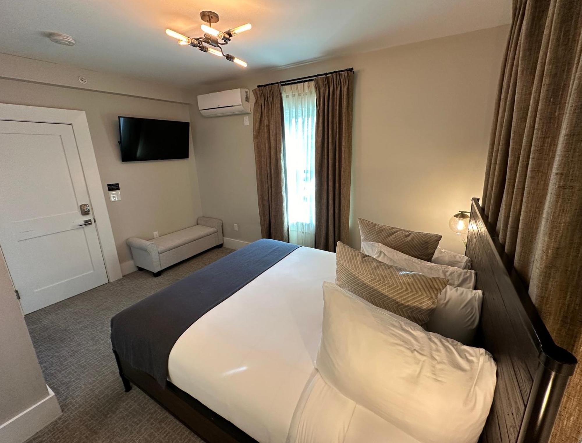 Entire Modern 7 Unit 7 Bath Boutique Inn Newport Luaran gambar