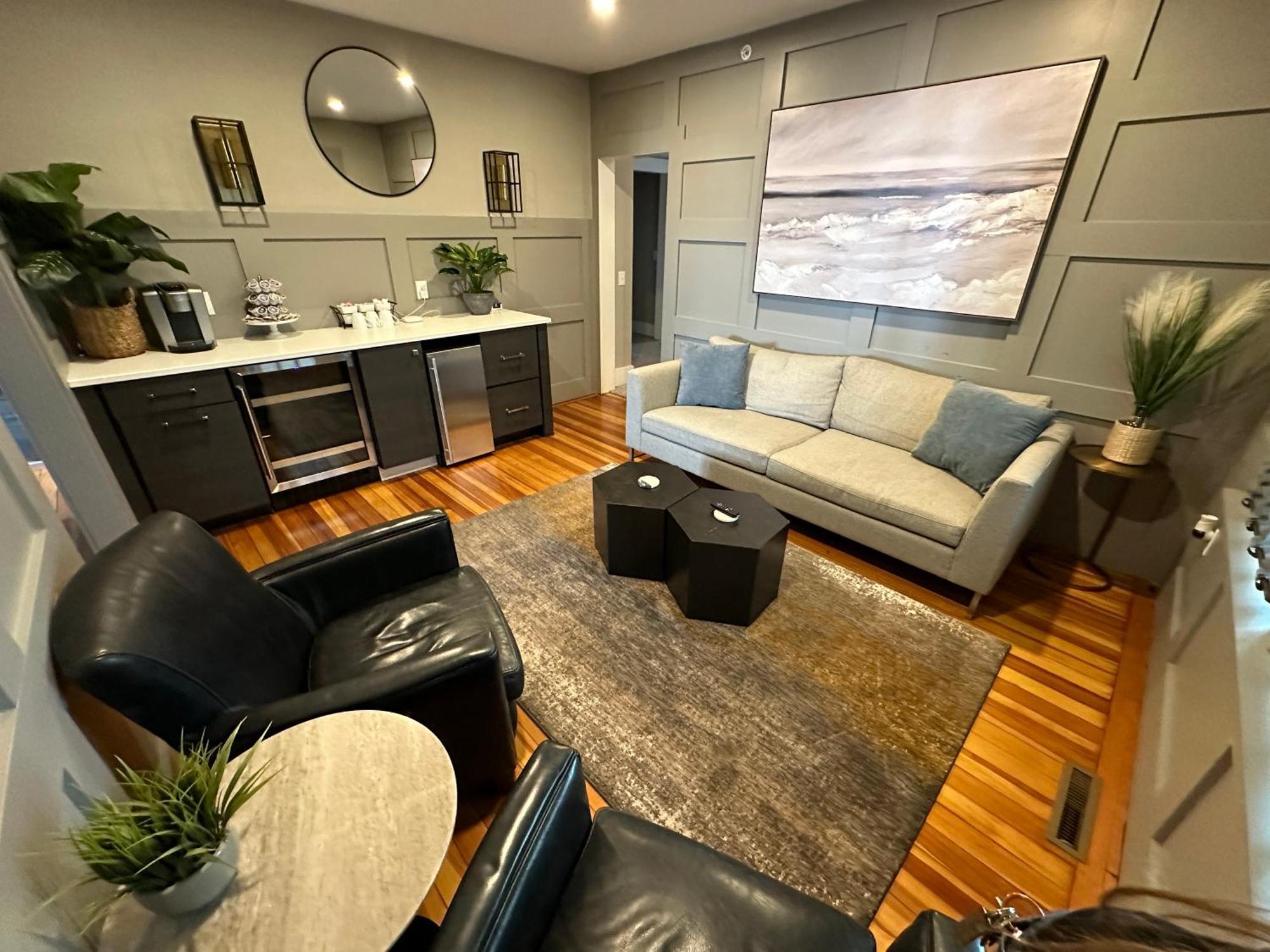 Entire Modern 7 Unit 7 Bath Boutique Inn Newport Luaran gambar