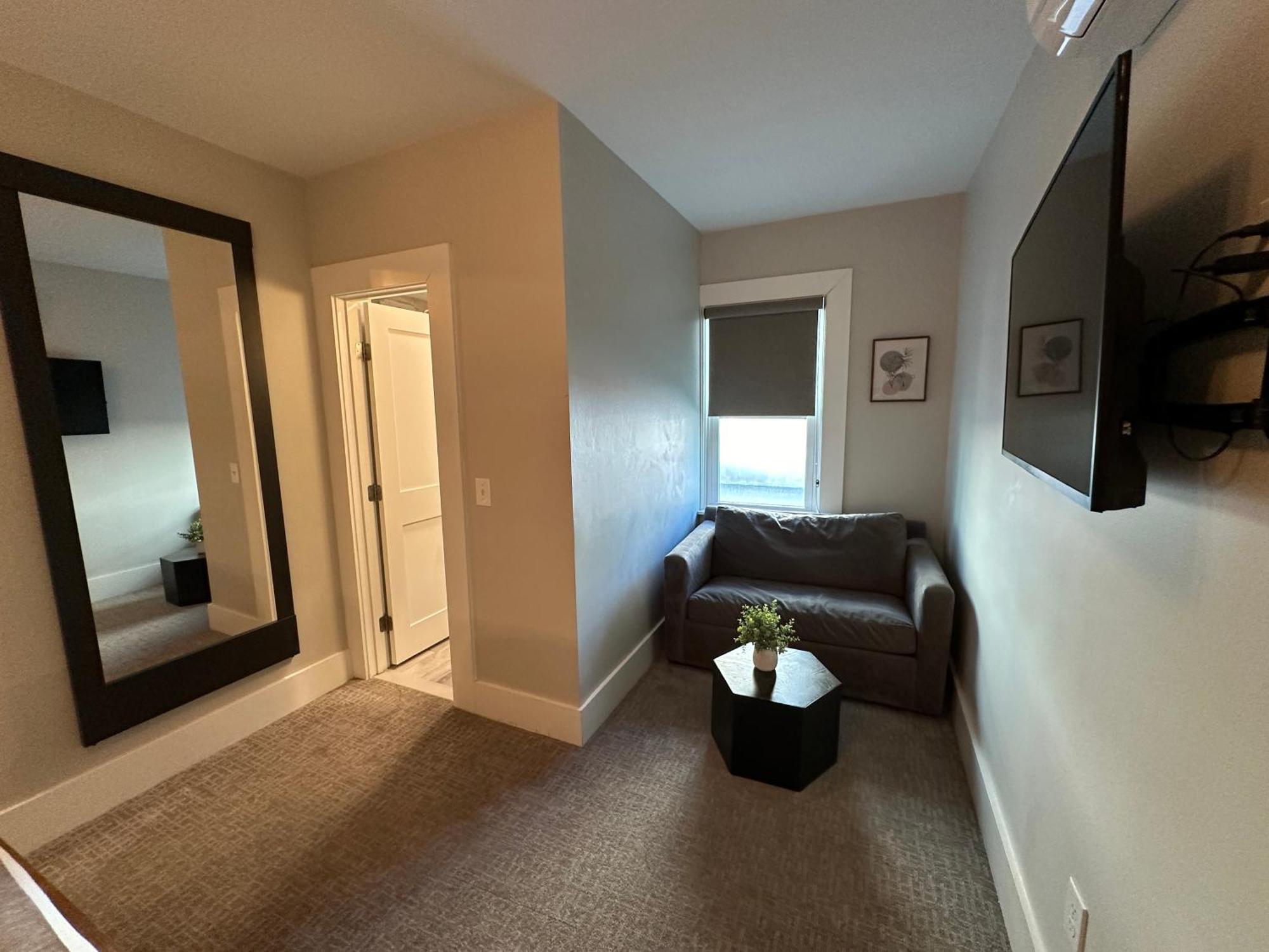 Entire Modern 7 Unit 7 Bath Boutique Inn Newport Luaran gambar