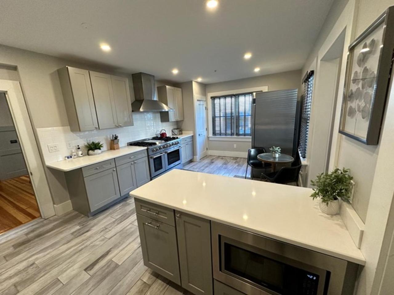 Entire Modern 7 Unit 7 Bath Boutique Inn Newport Luaran gambar